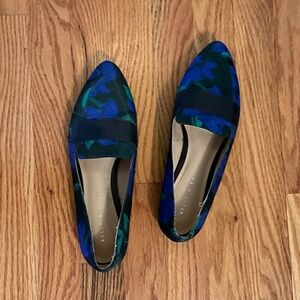 Kelly & Katie Navy and Green Floral Pointed Toe Flats with Ribbon Detail